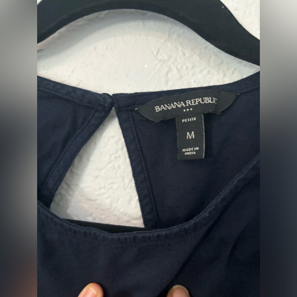 Banana Republic Embellished Open Back Flutter Sleeve Top Navy Blue Medium petite - Picture 4 of 7
